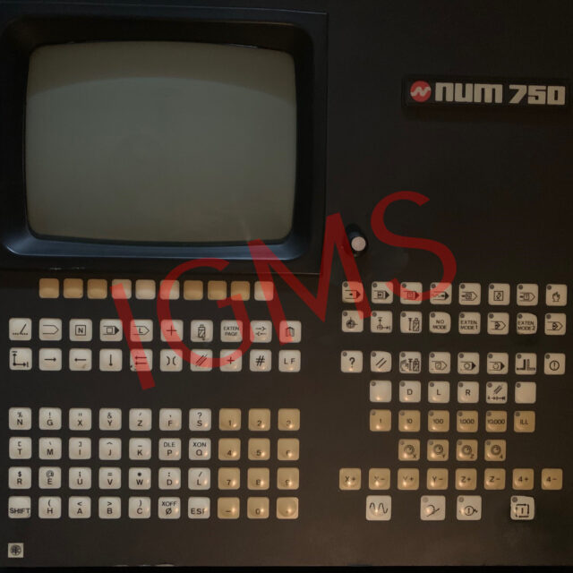 NUM750 operator panel with integrated 9'' monitor